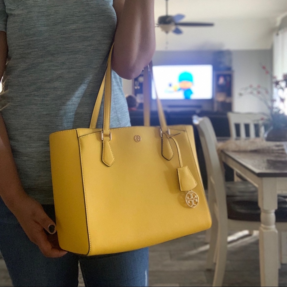 HP🎊Tory butch 💝 Robinson Saffiano Leather Tote - Picture 12 of 14